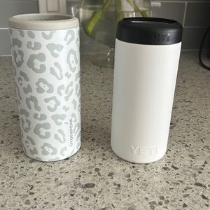 2 insulated beverage holders